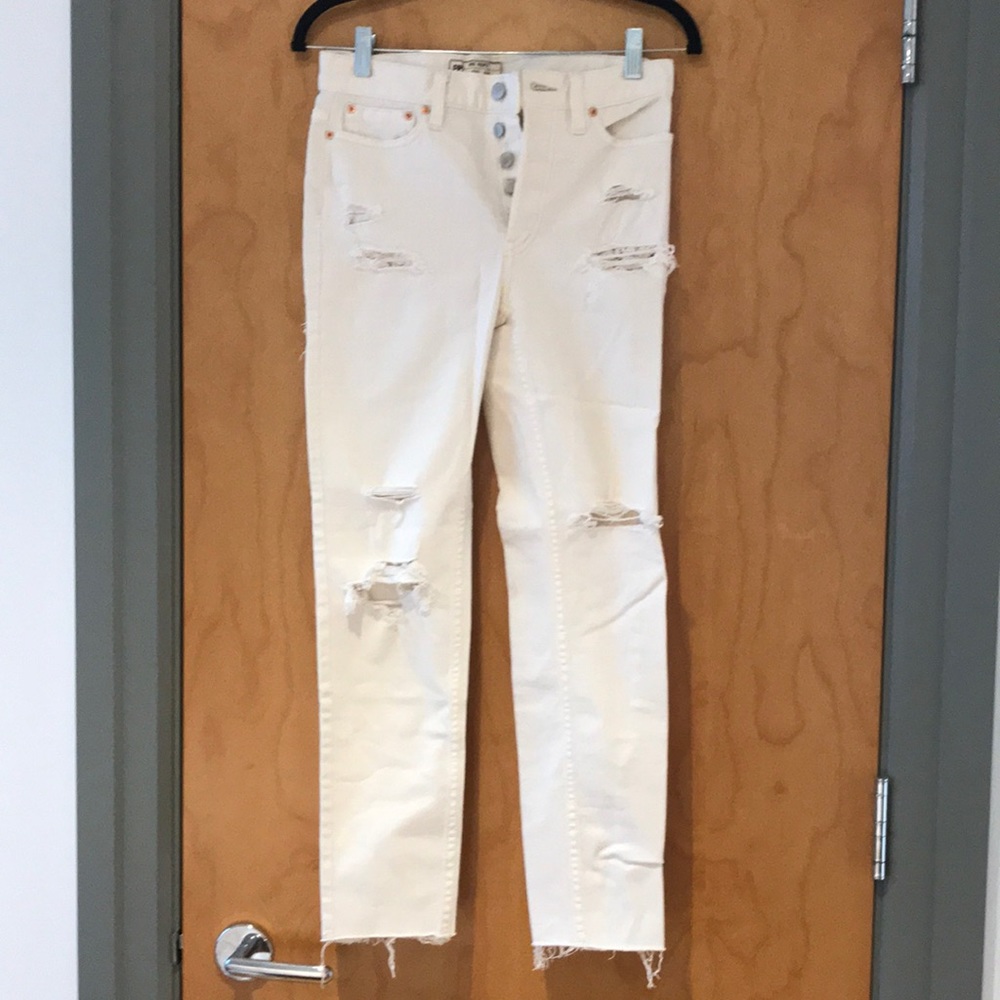 Off white Free People ripped jeans.